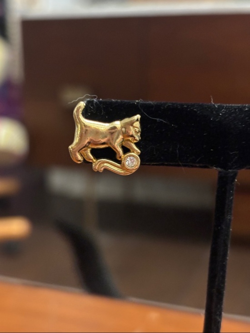 Avon Gold Cat Stud Earrings with Clear Accent